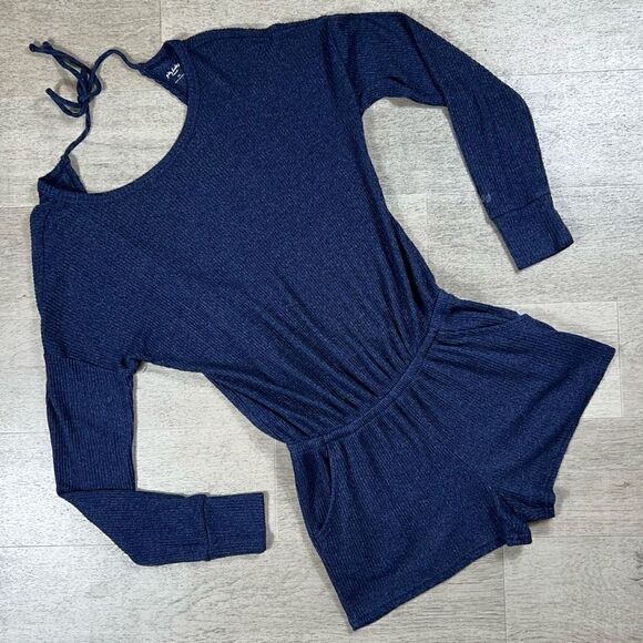 Gilly Hicks for Hollister, Long Sleeve Shorts Romper Outfit in Navy, Women’s XS - Picture 12 of 12